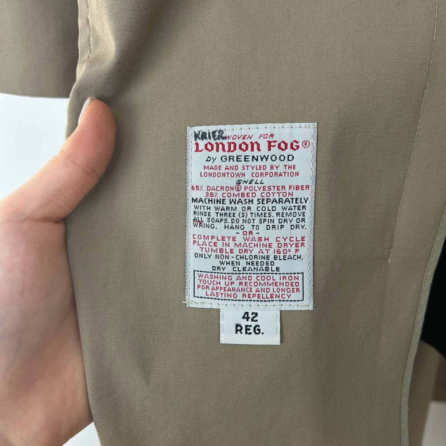 90s Classic Trench Coat in Tan