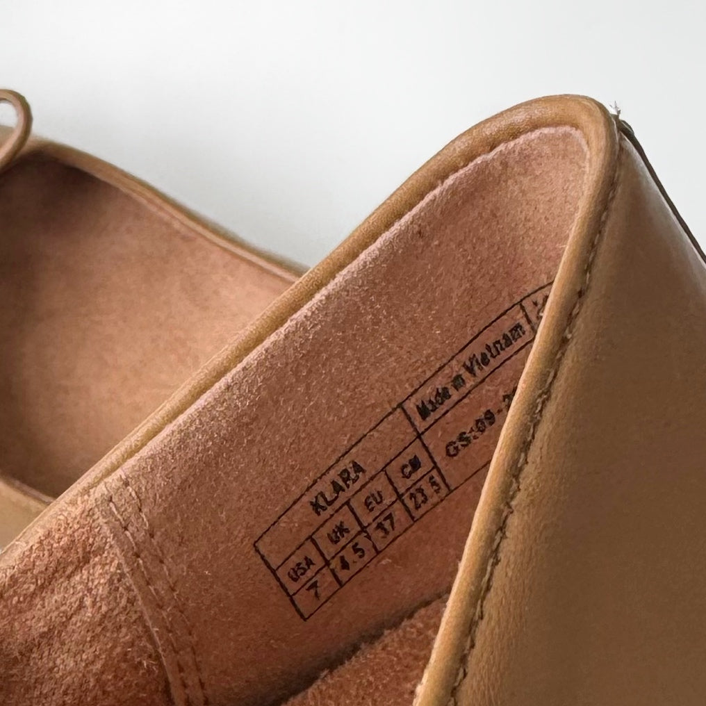 Vionic “Klara” Leather Flats (7)