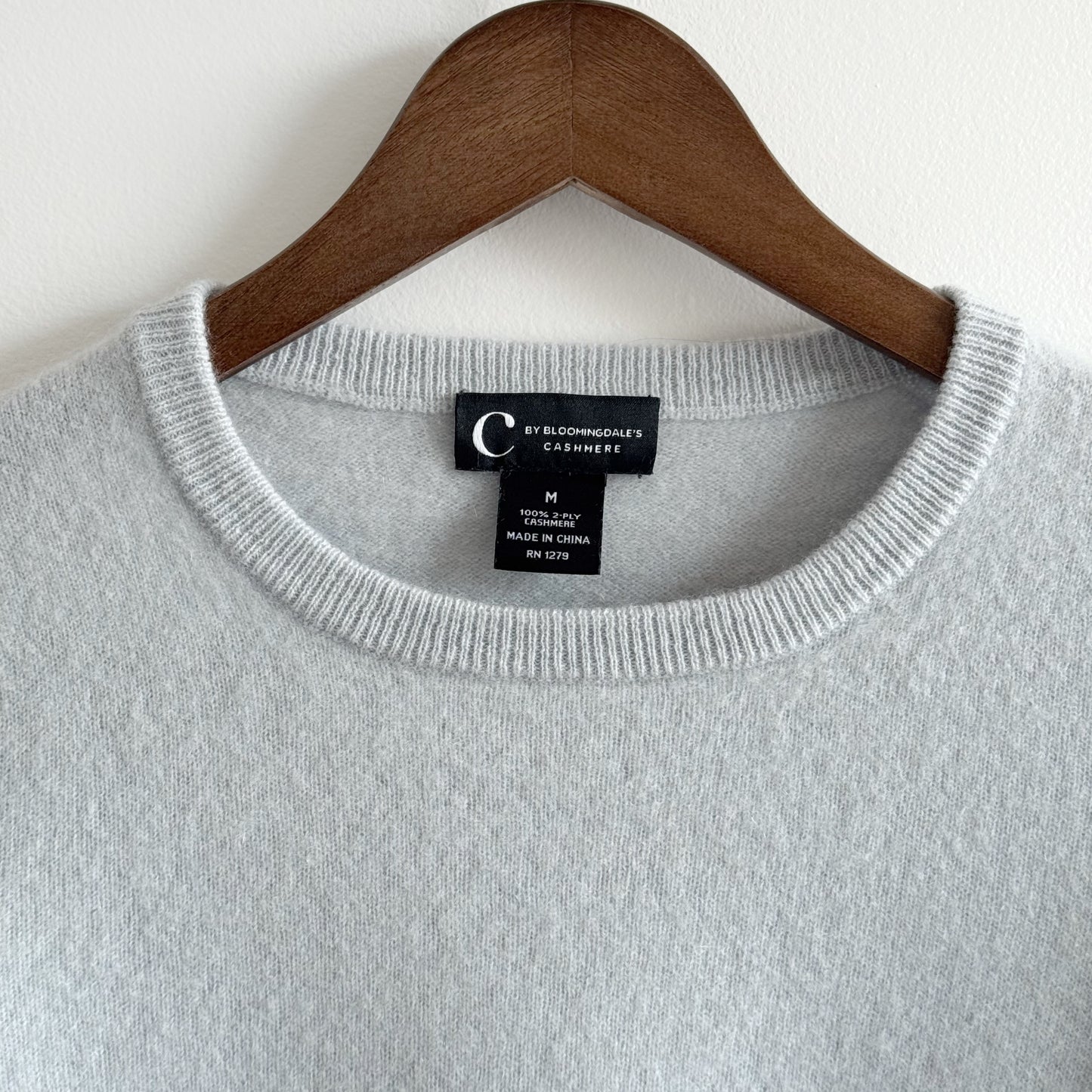 Cashmere Crewneck Sweater in Powder Blue