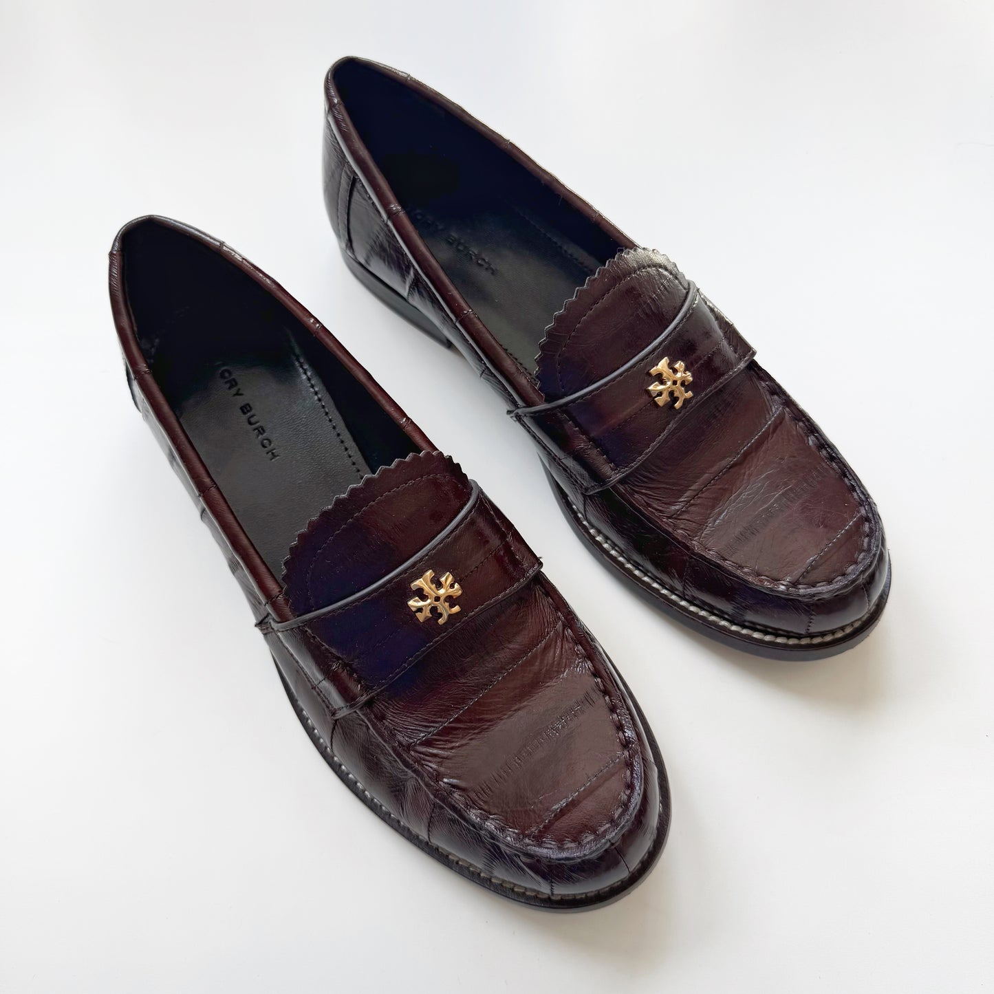 Tory Burch Classic Chocolate Brown Croc Loafers (5.5)