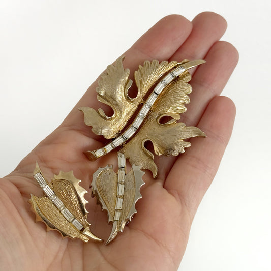 80s “Pell” Leaf Baguette Set - Brooch + Clip Earrings