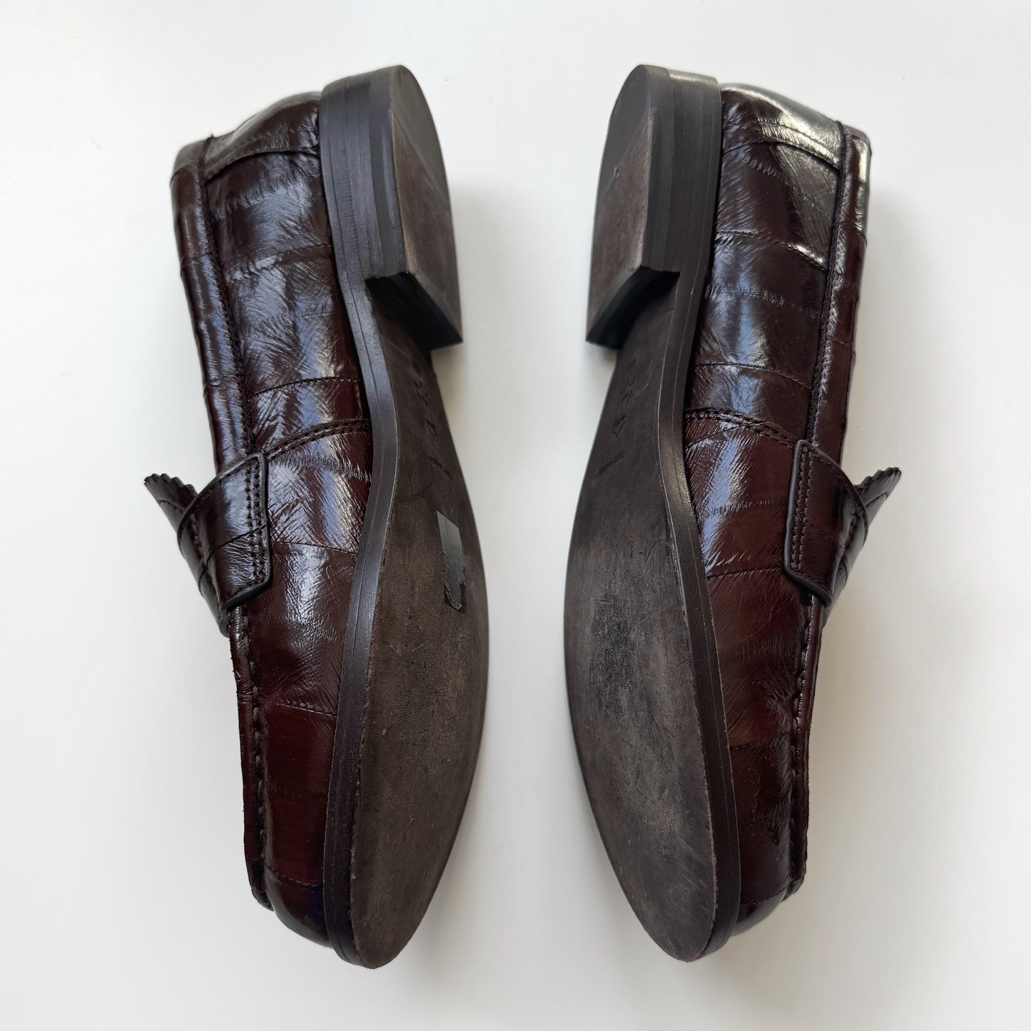 Tory Burch Classic Chocolate Brown Croc Loafers (5.5)