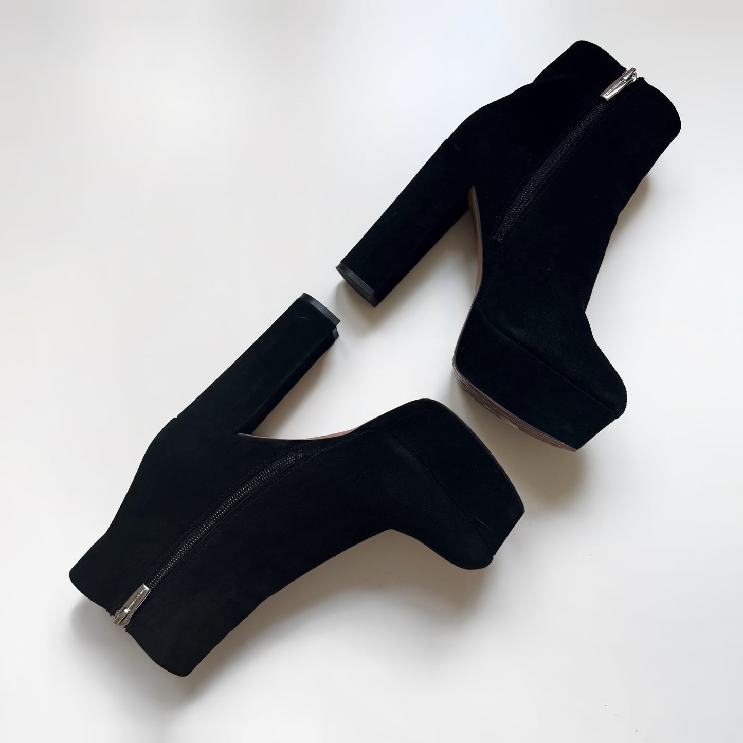 Vince Camuto “Leslieon” Suede Platform Booties (7)