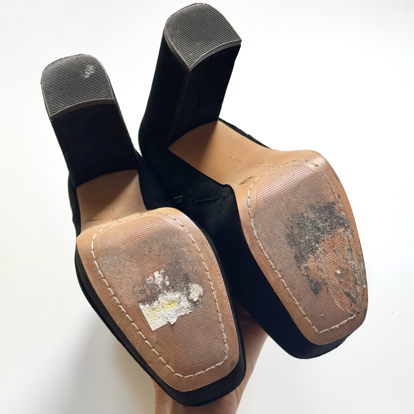 Vince Camuto “Leslieon” Suede Platform Booties (7)