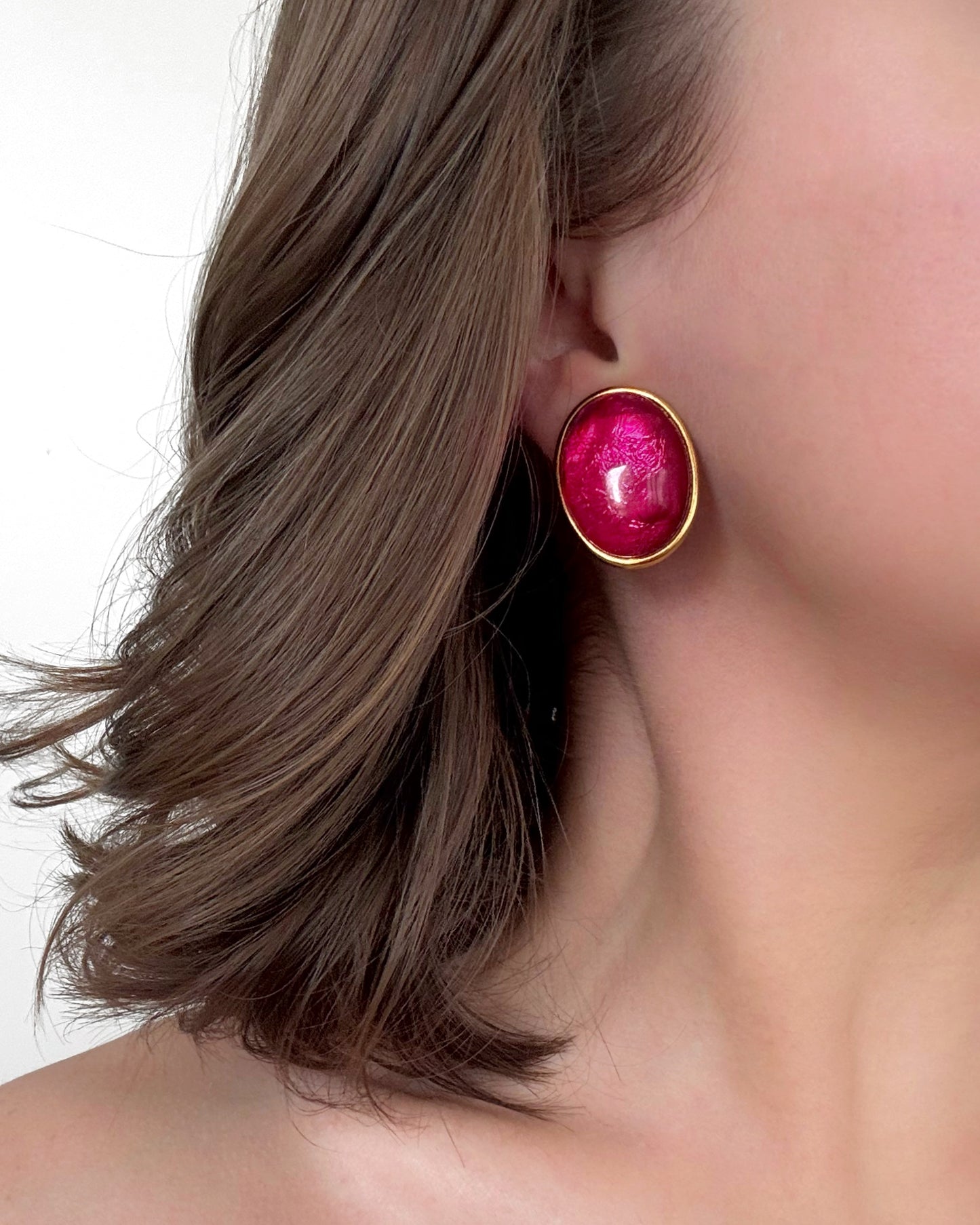 Essex Fuchsia Oval Clip Earrings