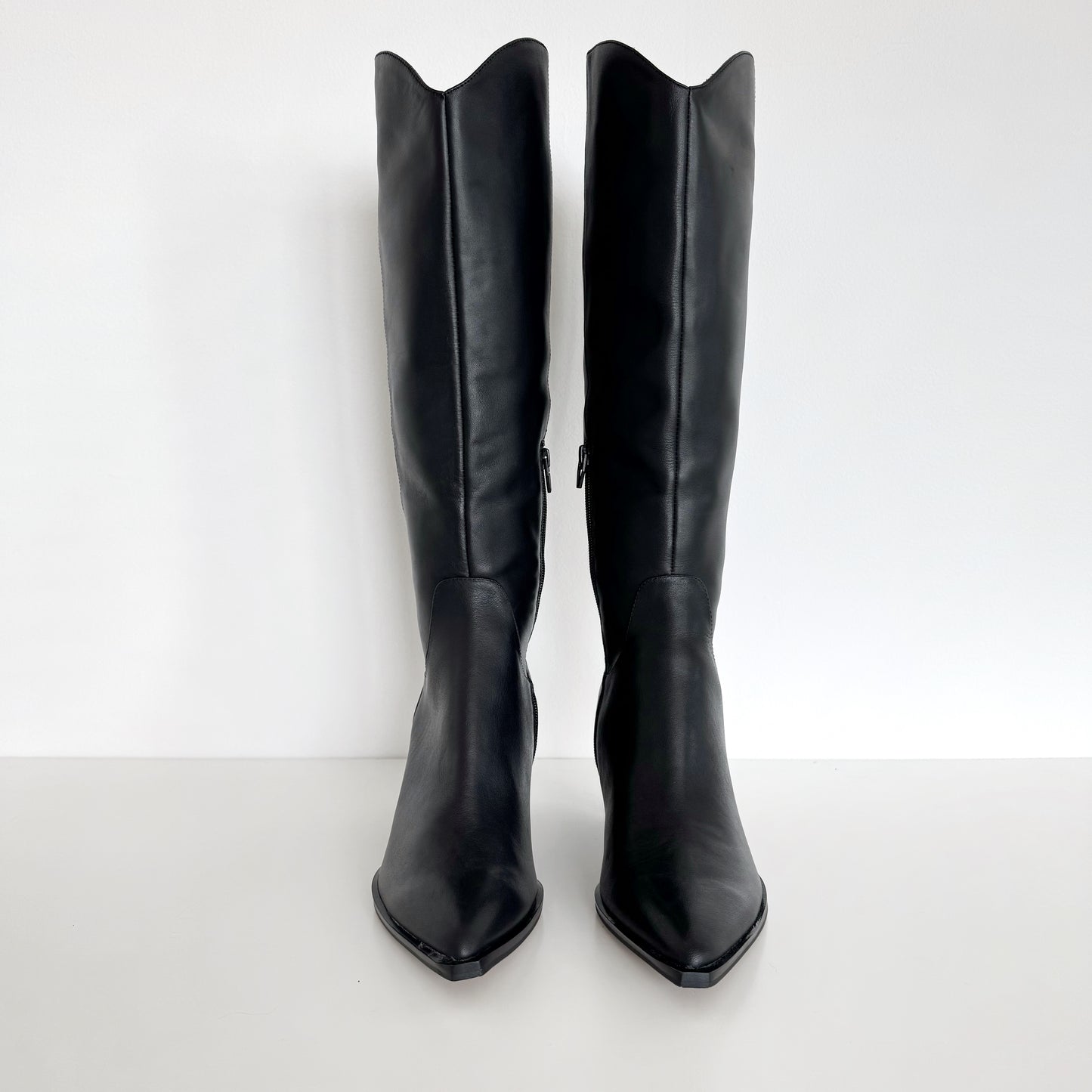 Dolce Vita “Annika” Leather Knee High Kitten Heel Boots (9)