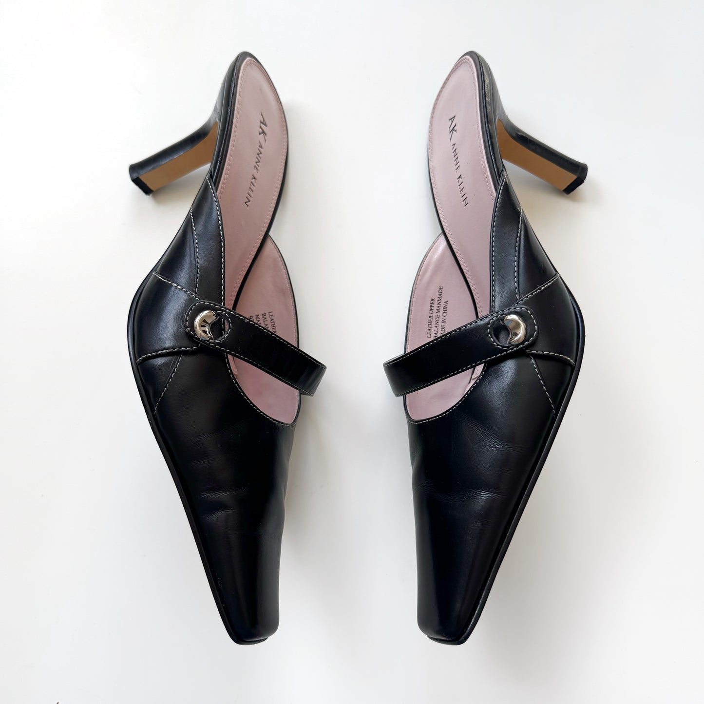 Vintage 2000s Anne Klein Leather Mule Heels (9)