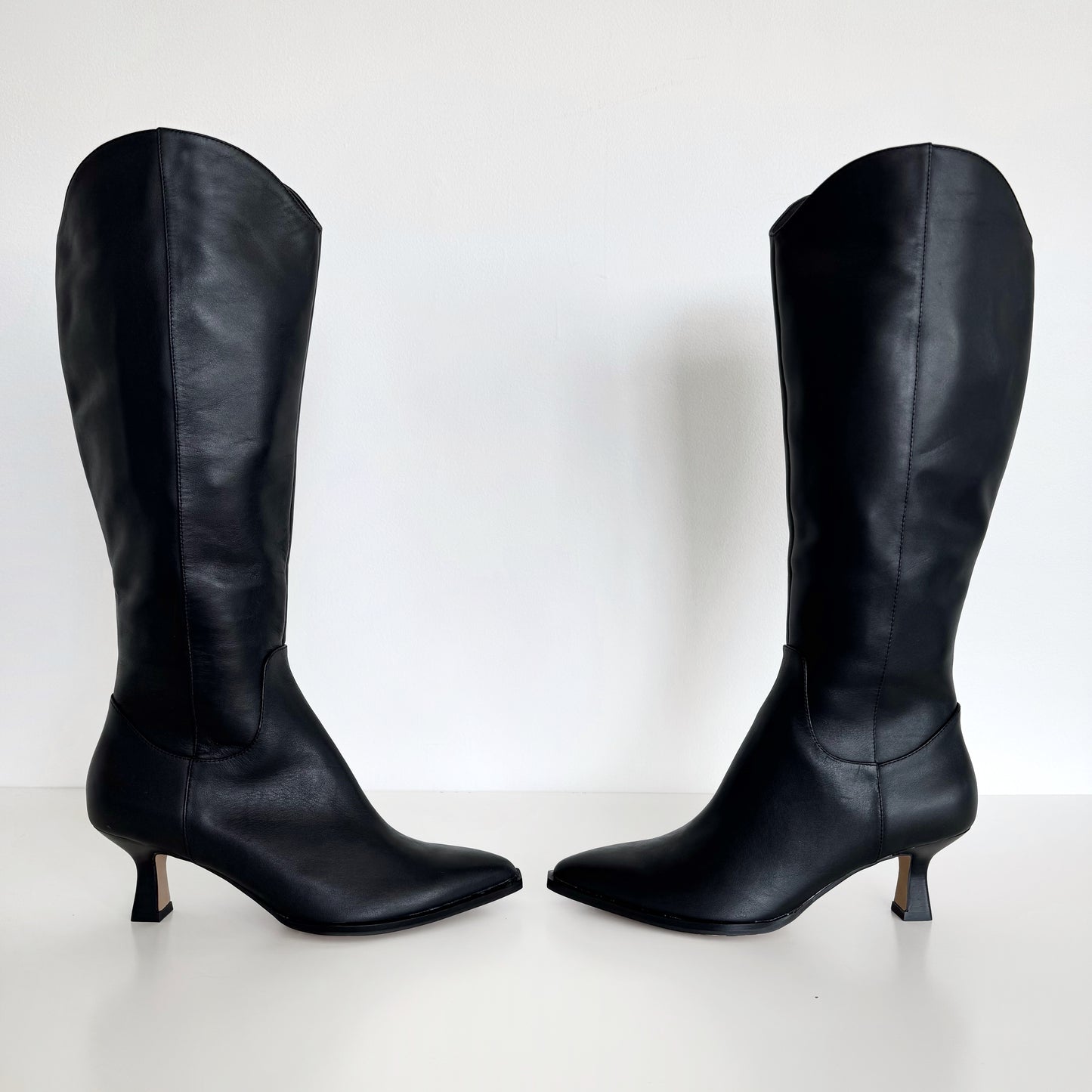 Dolce Vita “Annika” Leather Knee High Kitten Heel Boots (9)