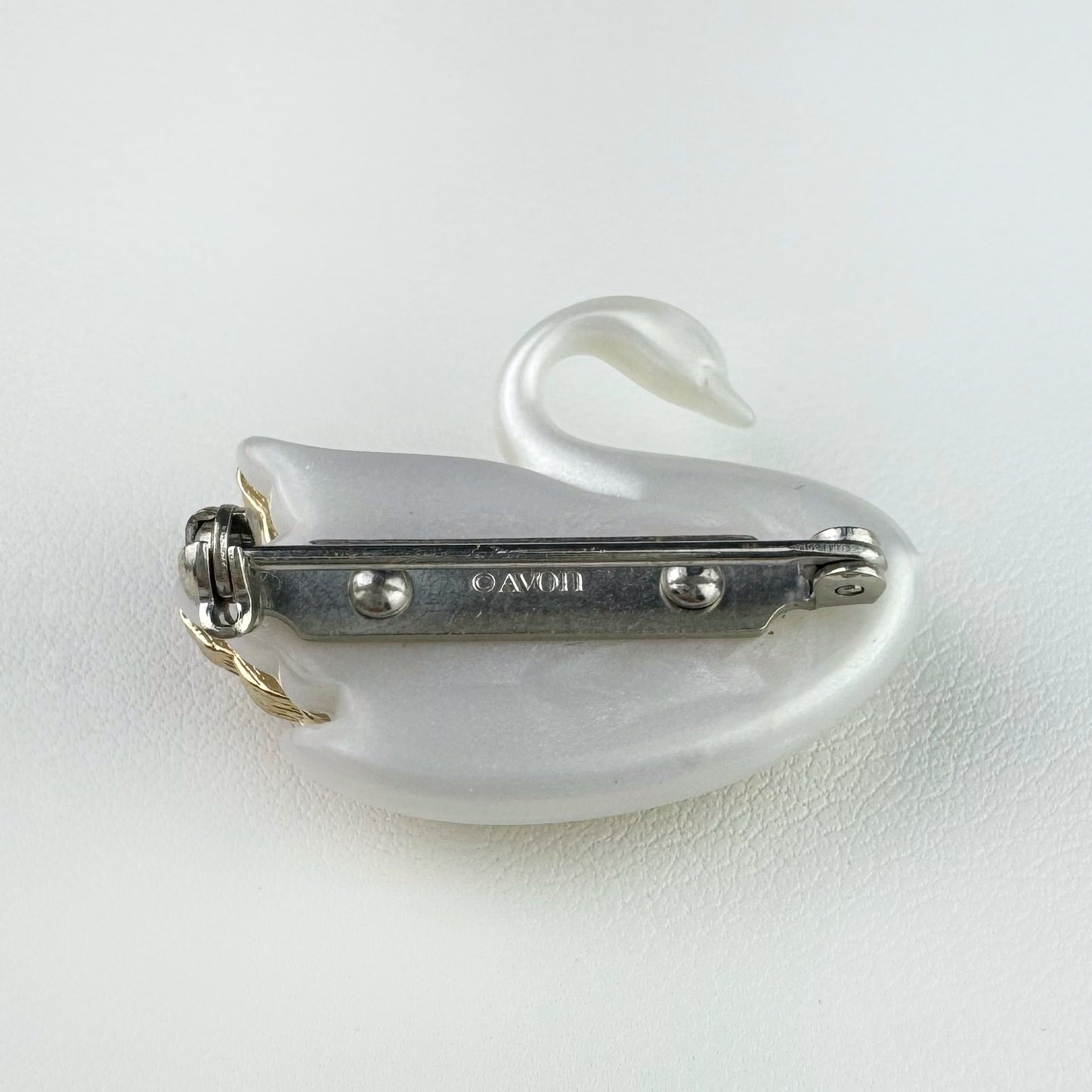 1985 “Avon” Graceful Swan Brooch