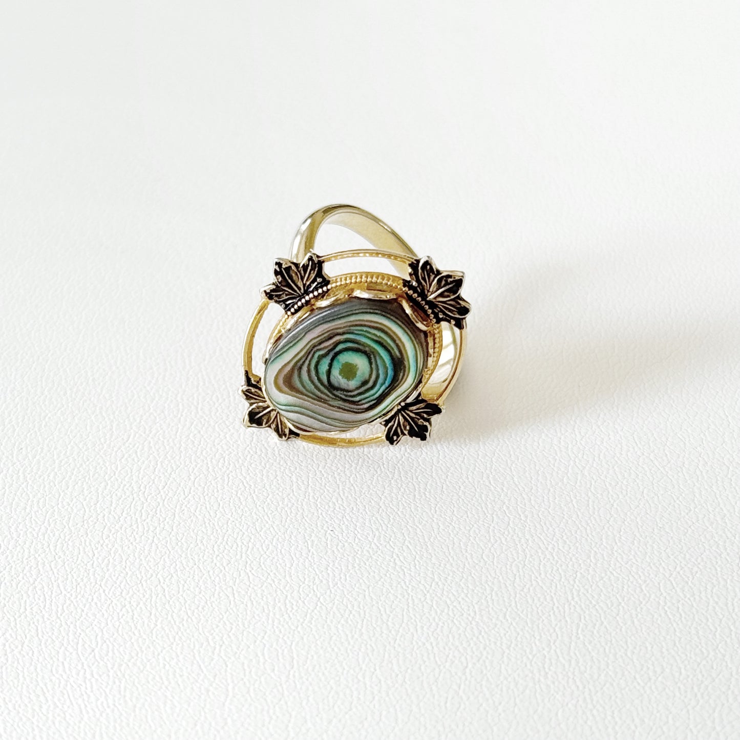 Vintage Pearlescent Adjustable Ring
