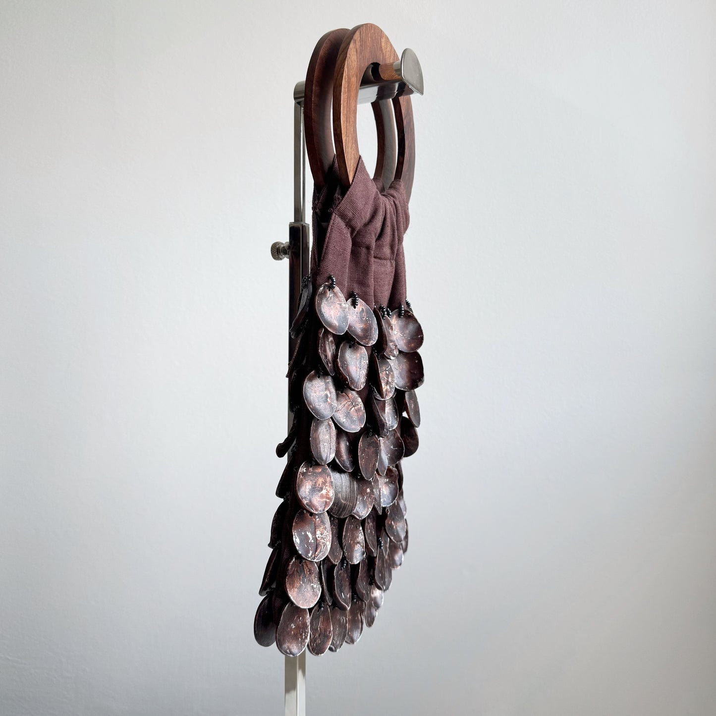 Shell Cotton-Linen Bag with Wood Top Handles