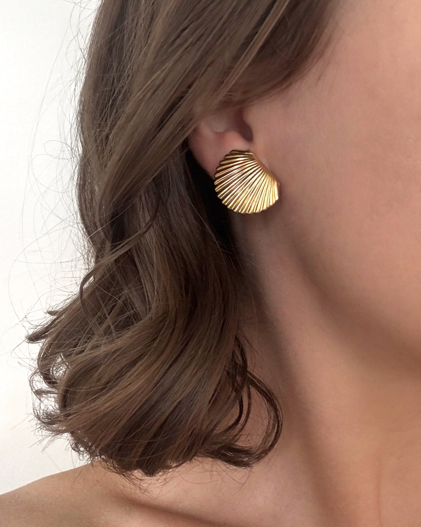 Vintage "Napier" Shell Clip Earrings