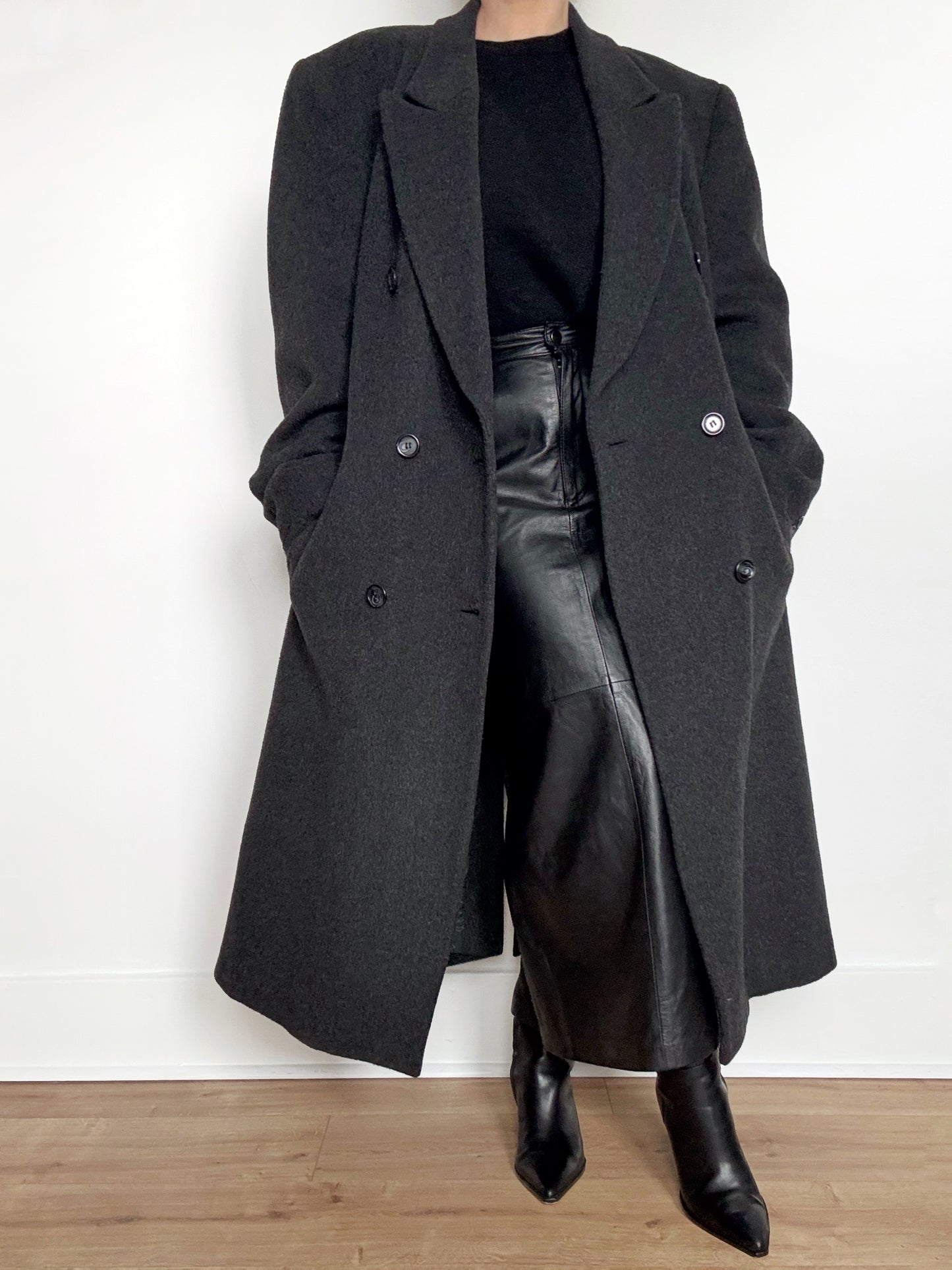 00s Wool Cashmere Top Coat in Charcoal