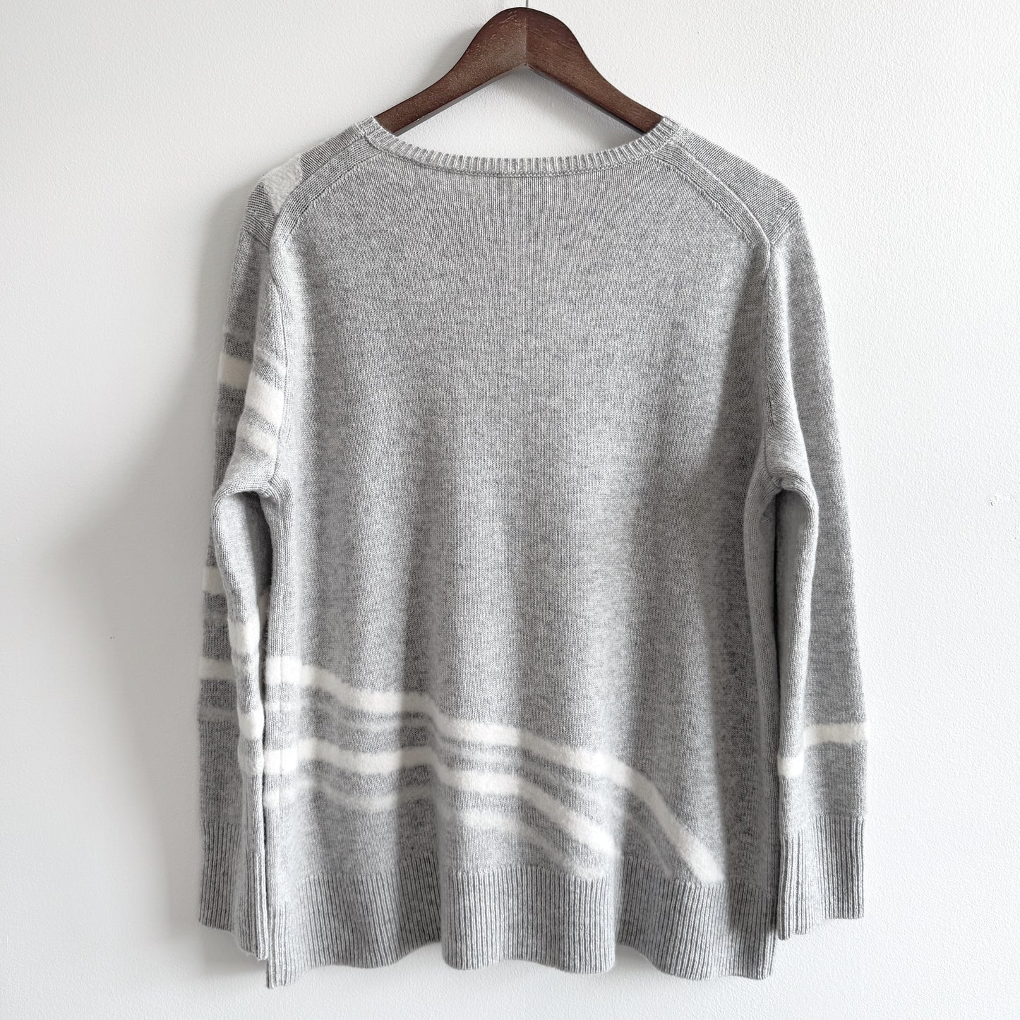 Lafayette 148 Cashmere Boxy Crewneck Sweater