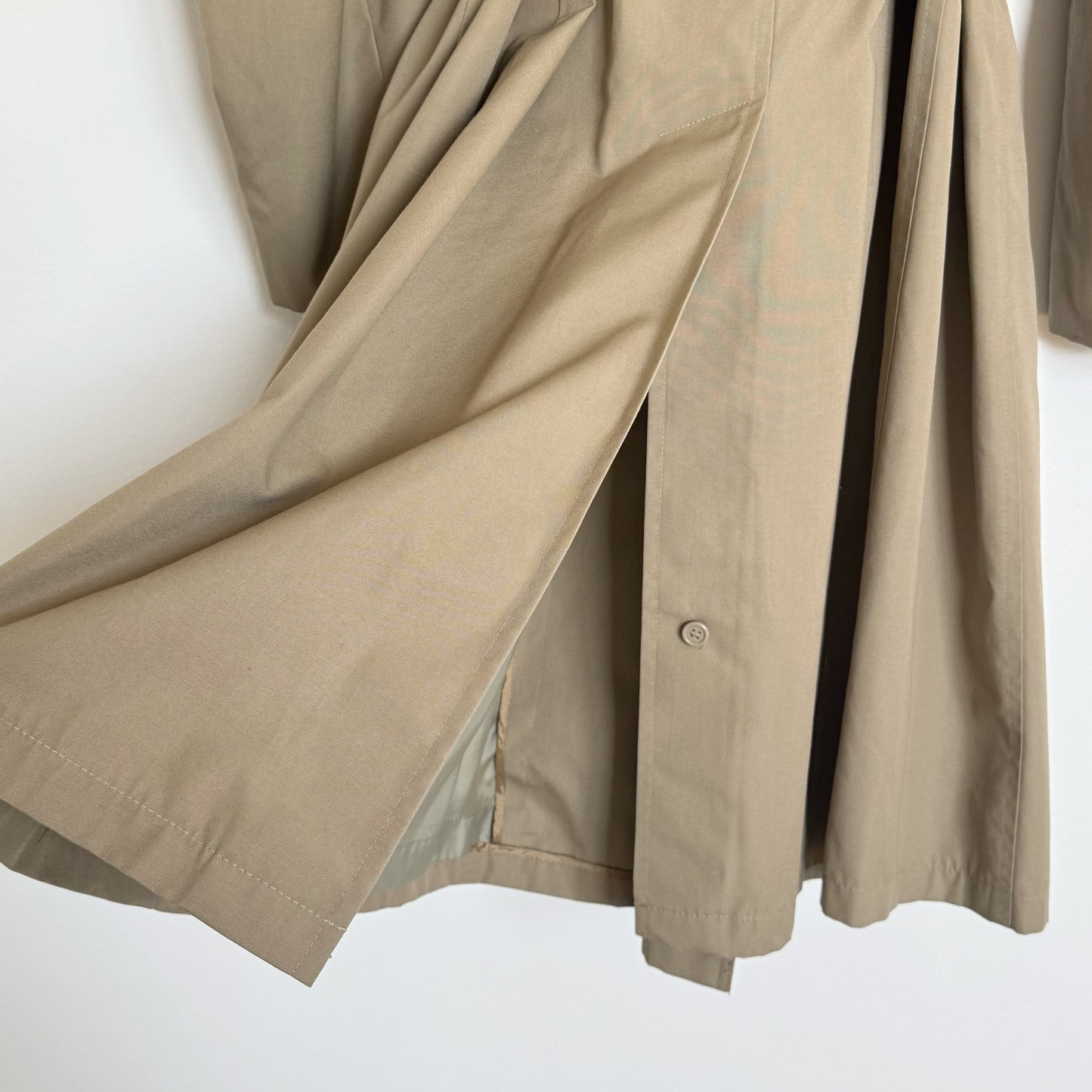 90s Minimal Trench Coat in Tan