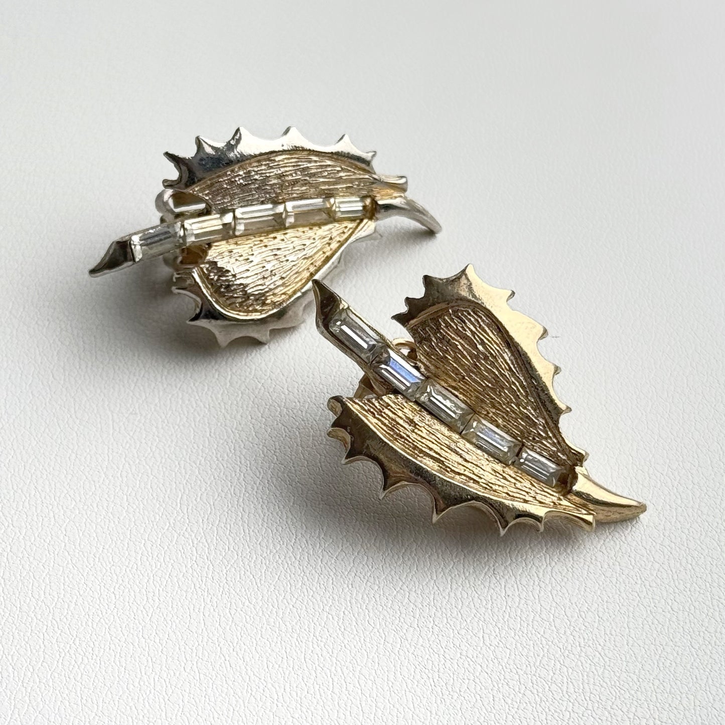 80s “Pell” Leaf Baguette Set - Brooch + Clip Earrings