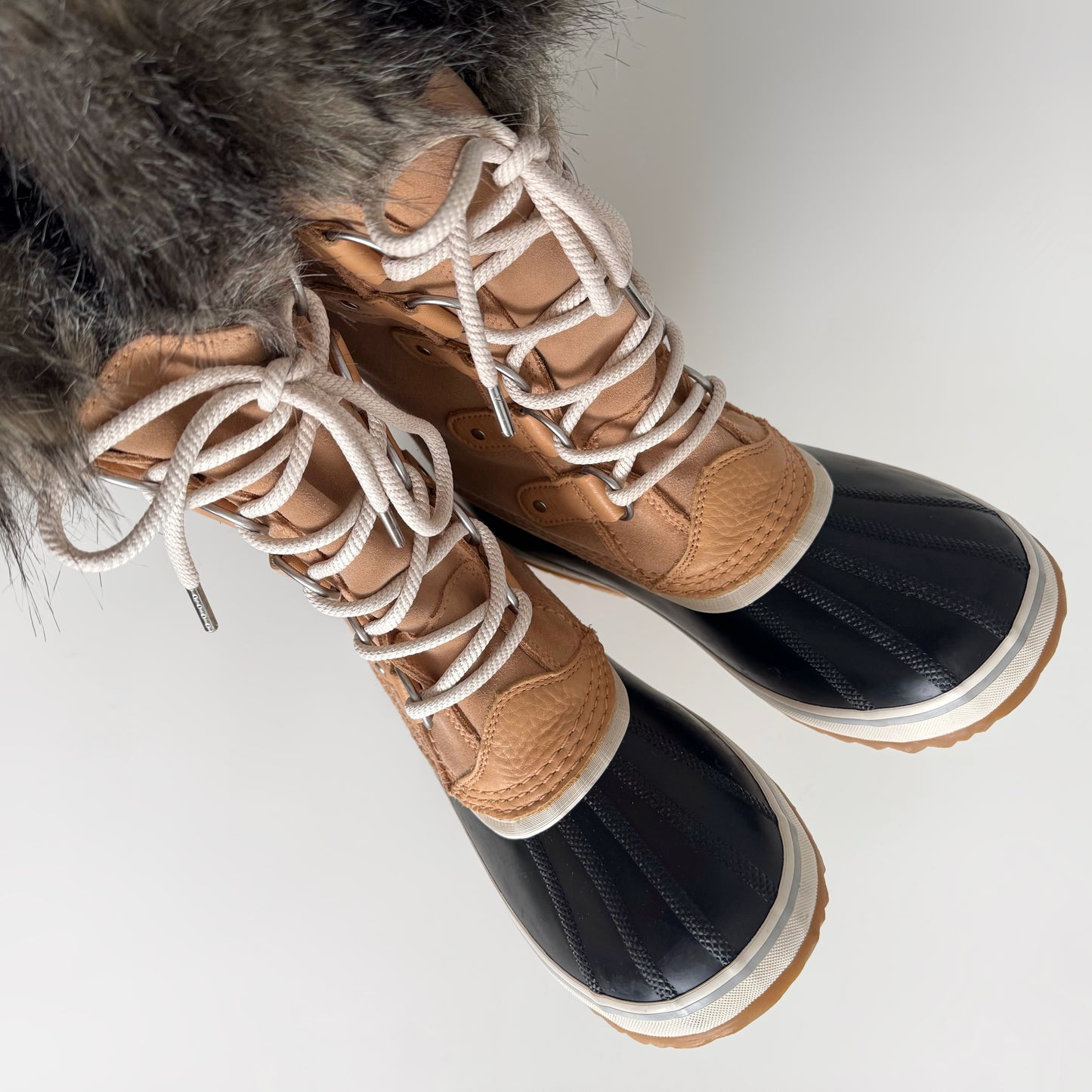Sorel “Joan of Arctic” Snow Boots, Waterproof (8.5)