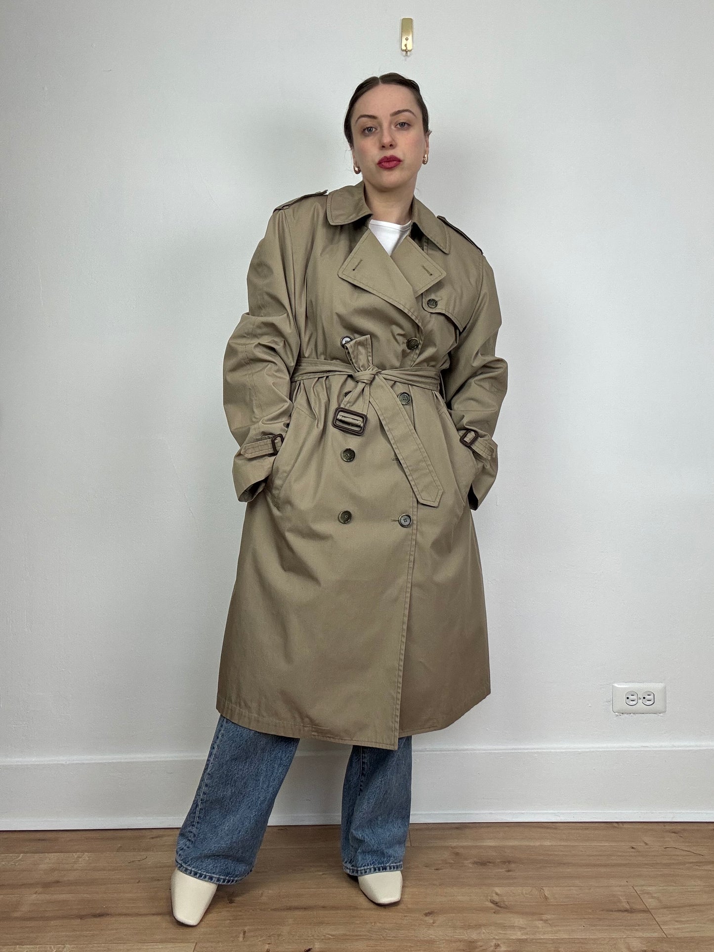 90s Classic Trench Coat in Tan