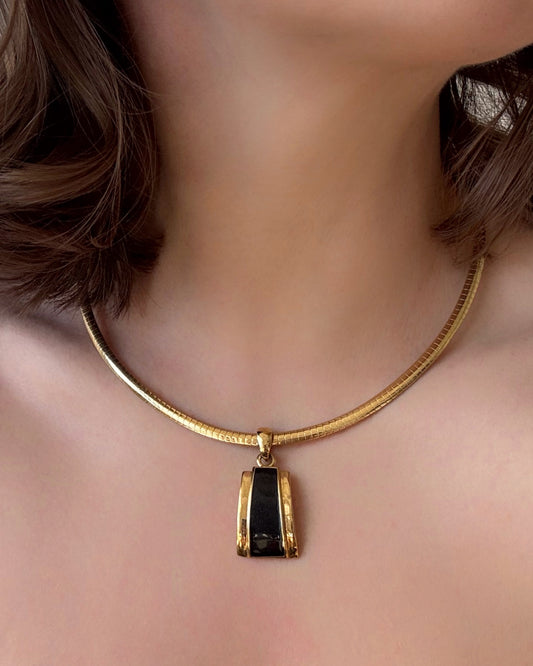 00s “Lia Sophia” Geometric Pendant on Chocker Necklace