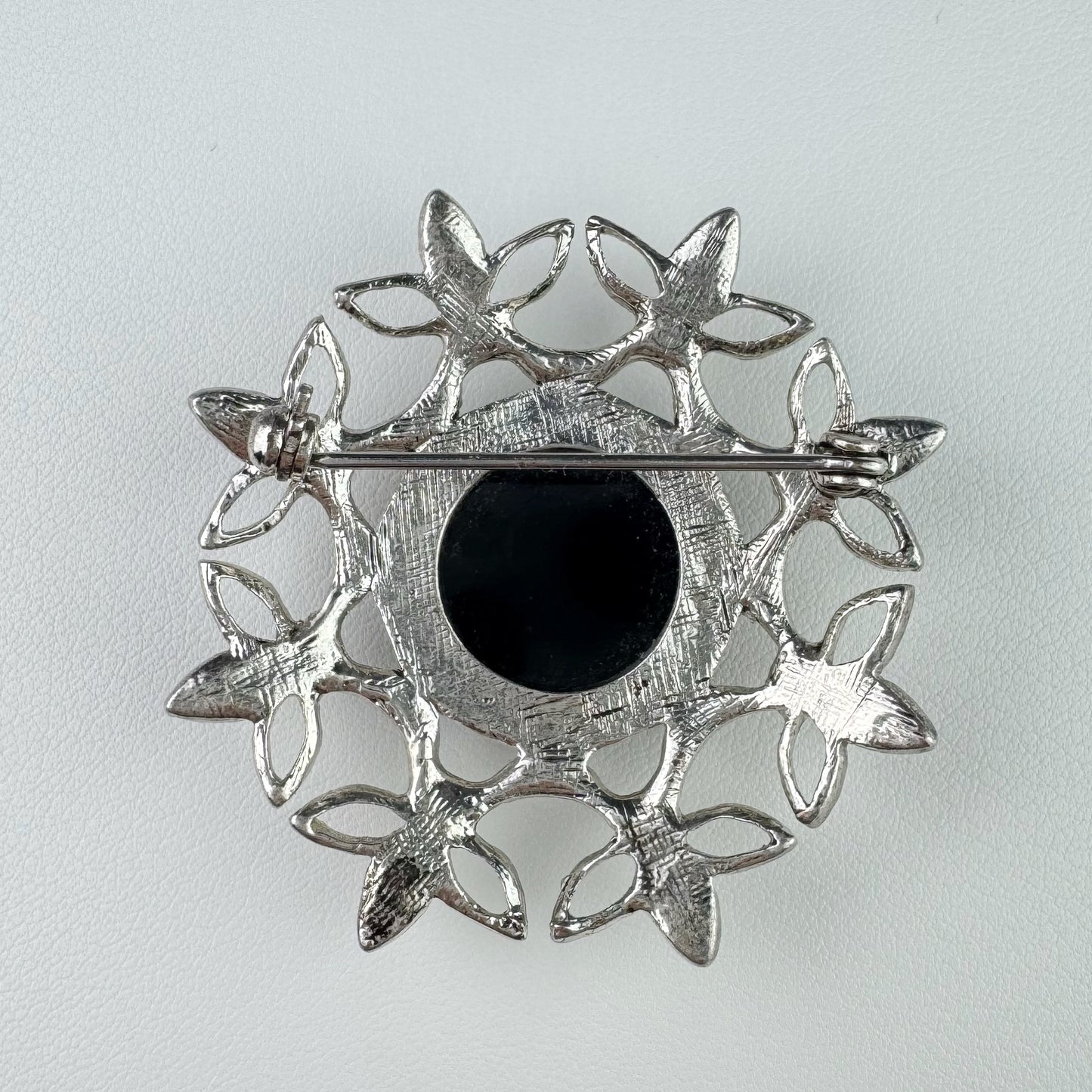 80s/90s “Trifari” Gothic Victorian style Brooch