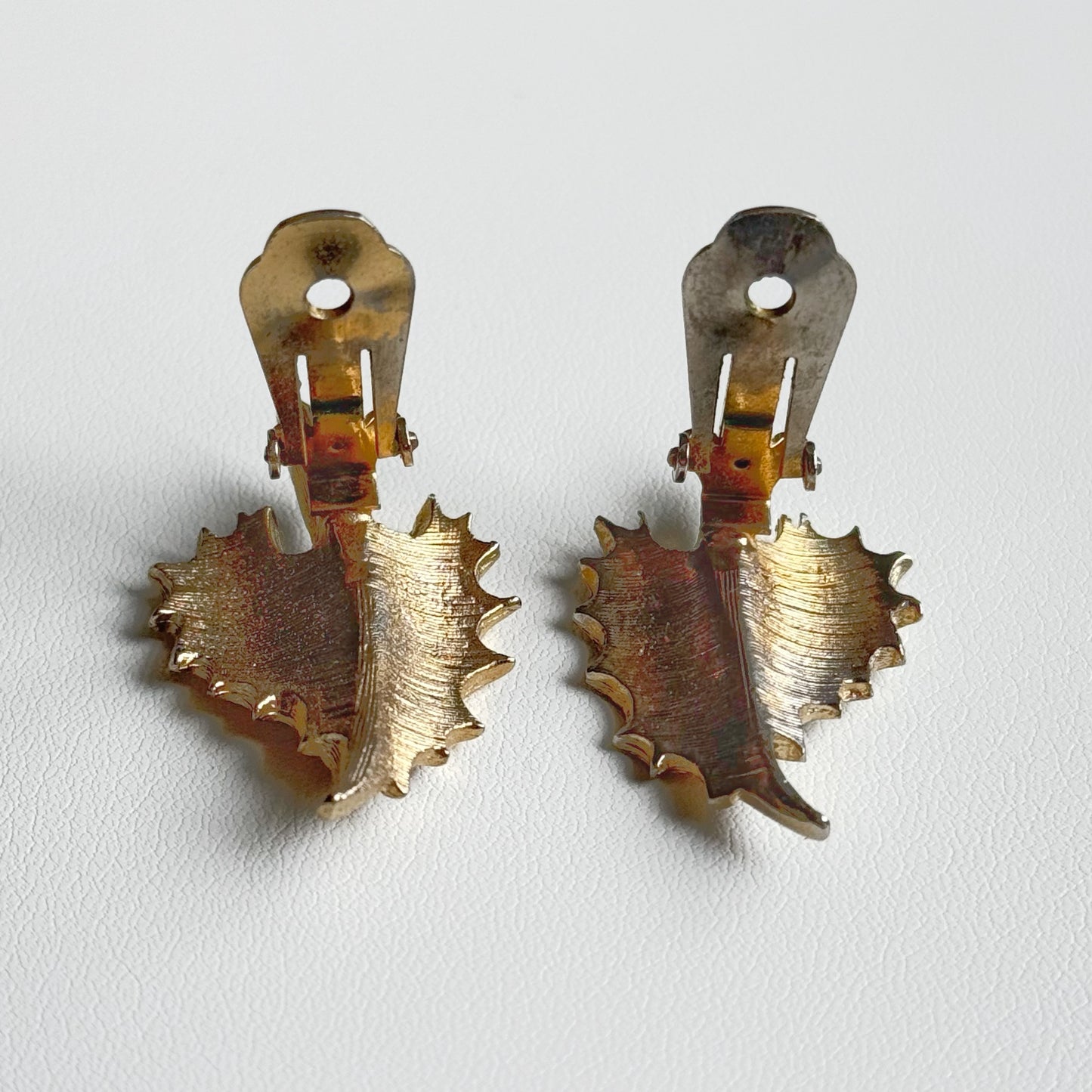 80s “Pell” Leaf Baguette Set - Brooch + Clip Earrings