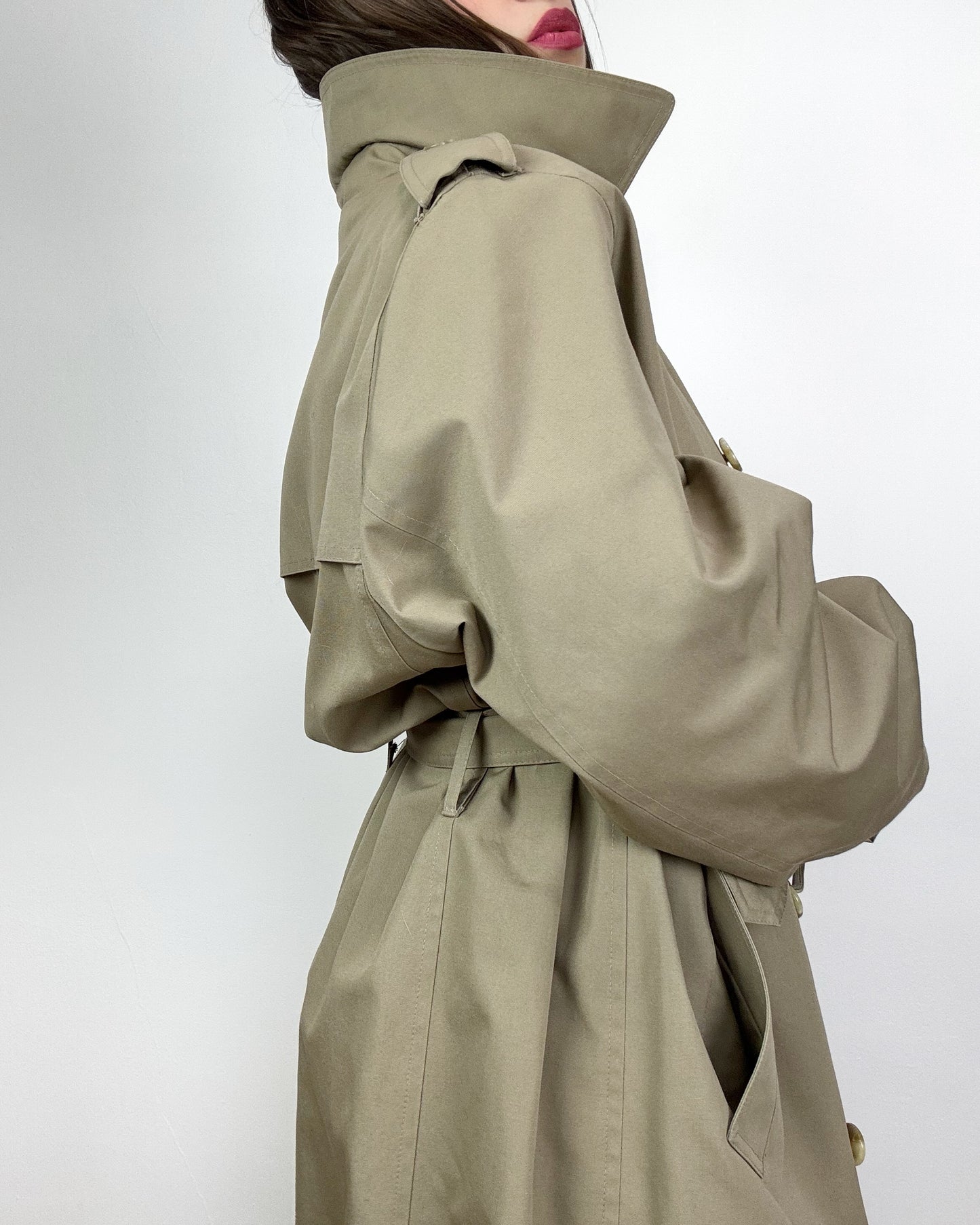 90s Minimal Trench Coat in Tan