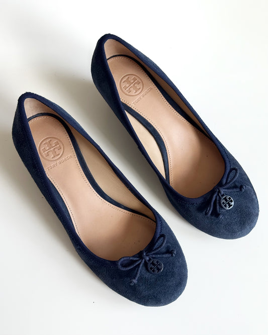 Tory Burch “Chelsea” Suede Wedges in Navy (6.5)