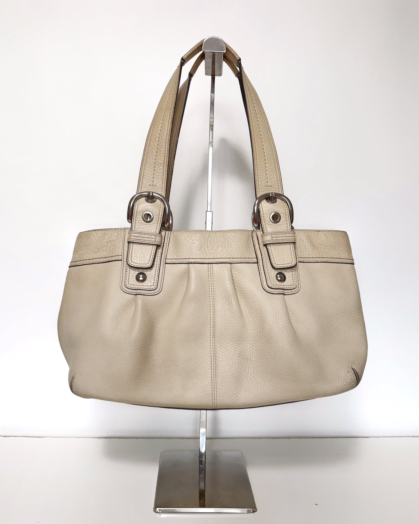 00s/10s Coach Soho Tote Back in Cream