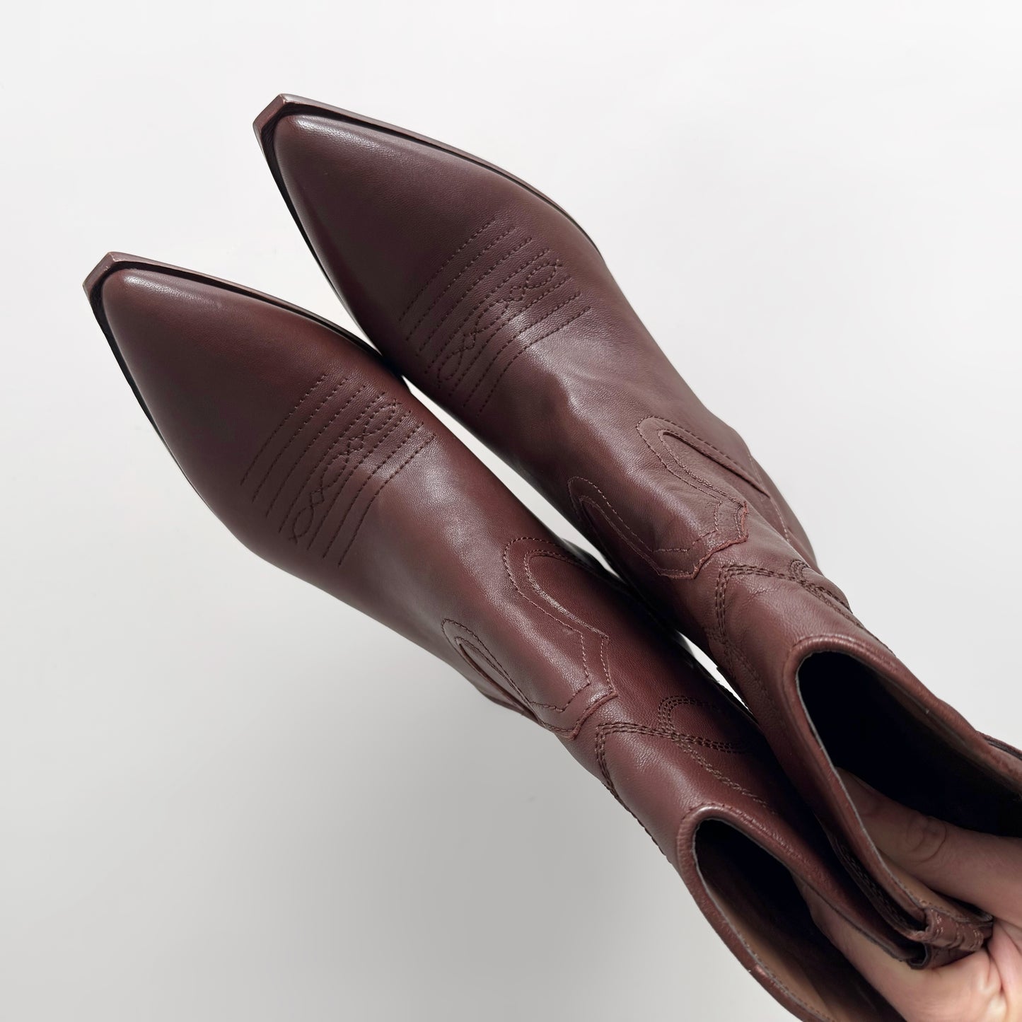 Dolce Vita “Angel” Chocolate Brown Kitten Heel Cowgirl Booties (6.5)