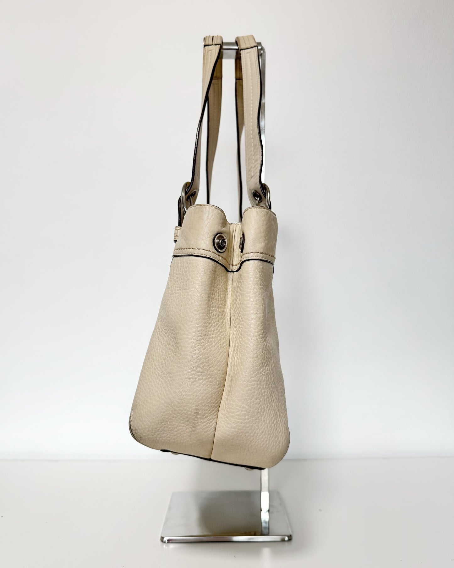 00s/10s Coach Soho Tote Back in Cream