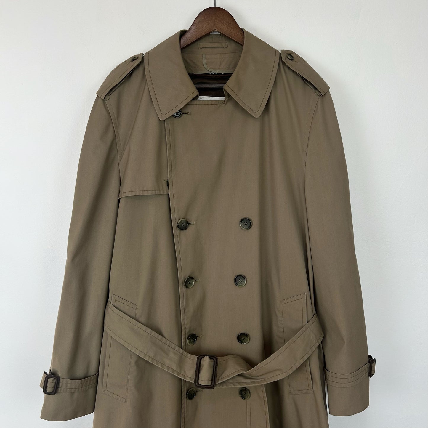 90s Classic Trench Coat in Tan