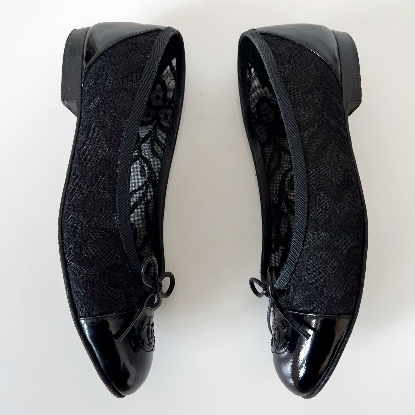 Chanel Lace and Patent Ballet Flats (37)