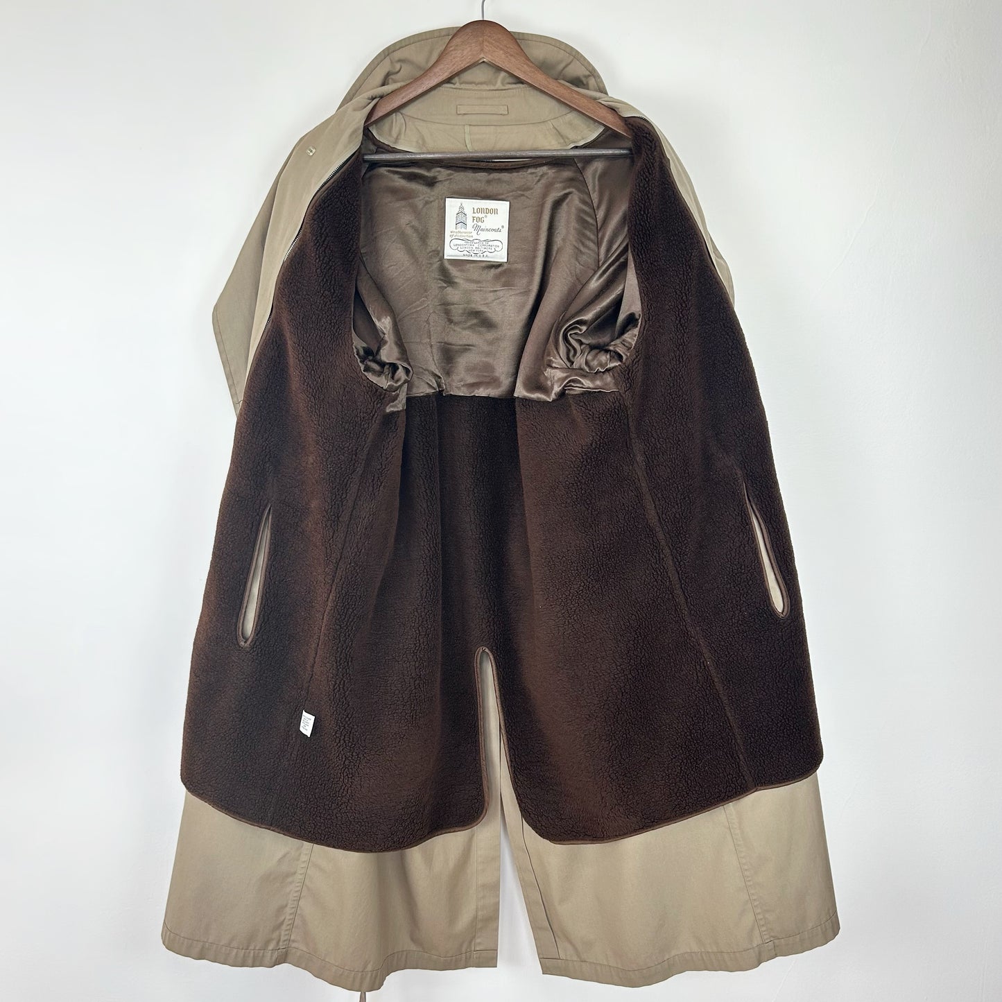 90s Classic Trench Coat in Tan