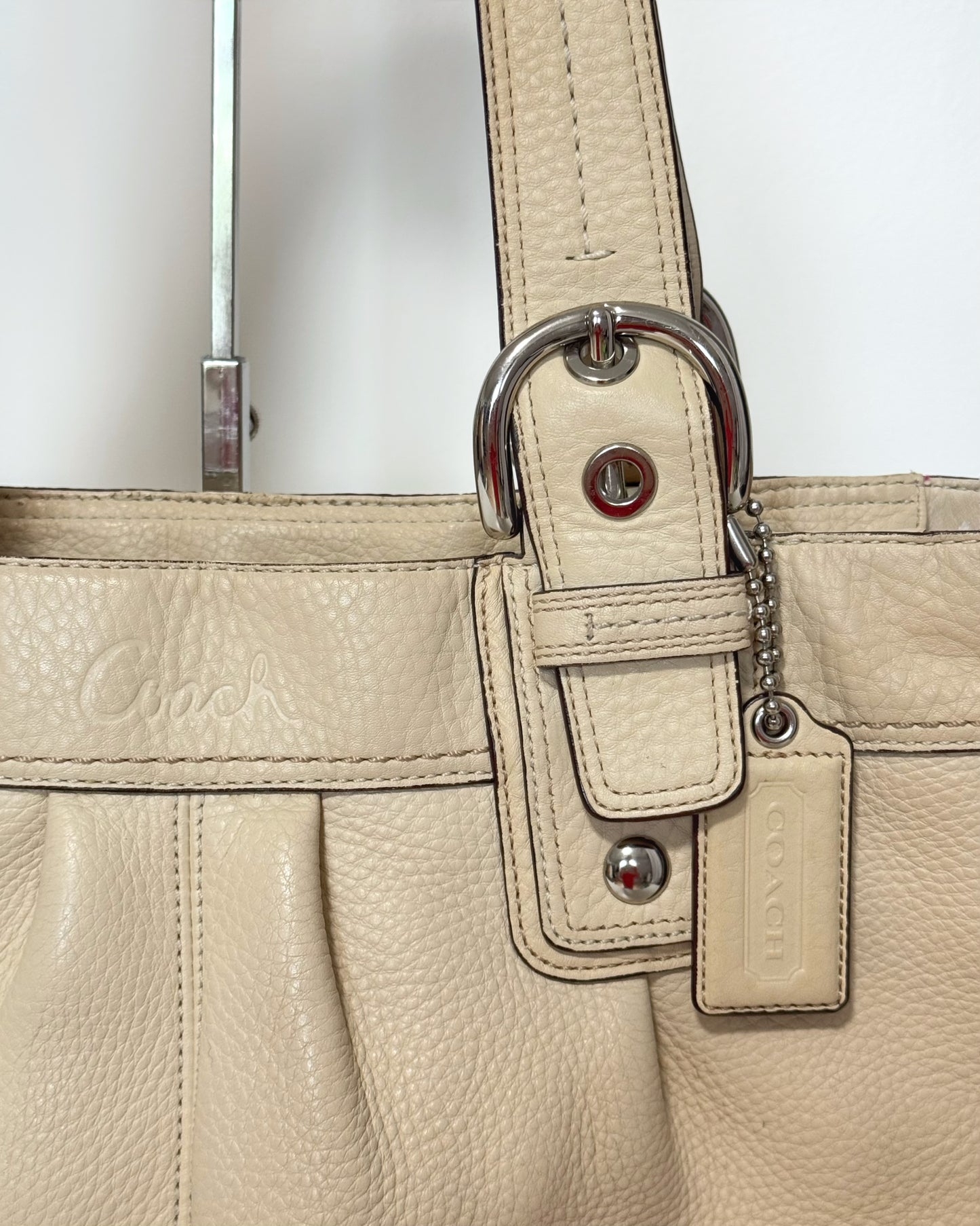 00s/10s Coach Soho Tote Back in Cream