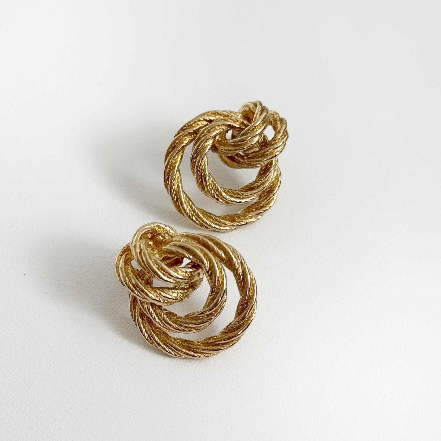 80s Textured Knot Earrings