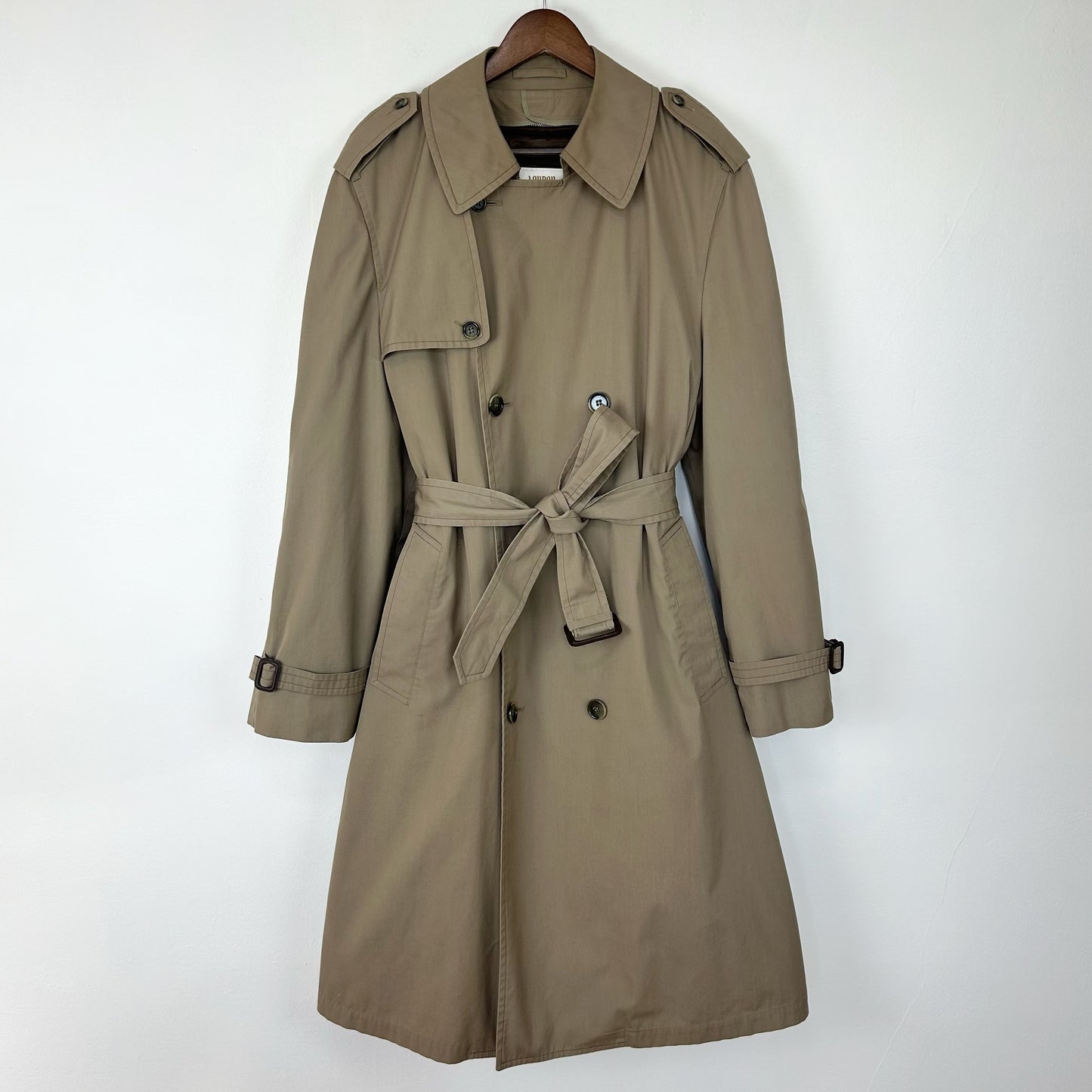 90s Classic Trench Coat in Tan