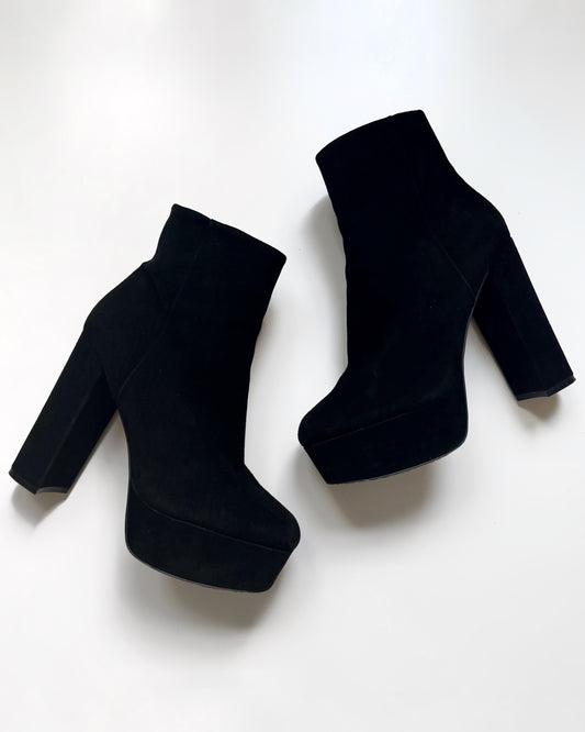 Vince Camuto “Leslieon” Suede Platform Booties (7)