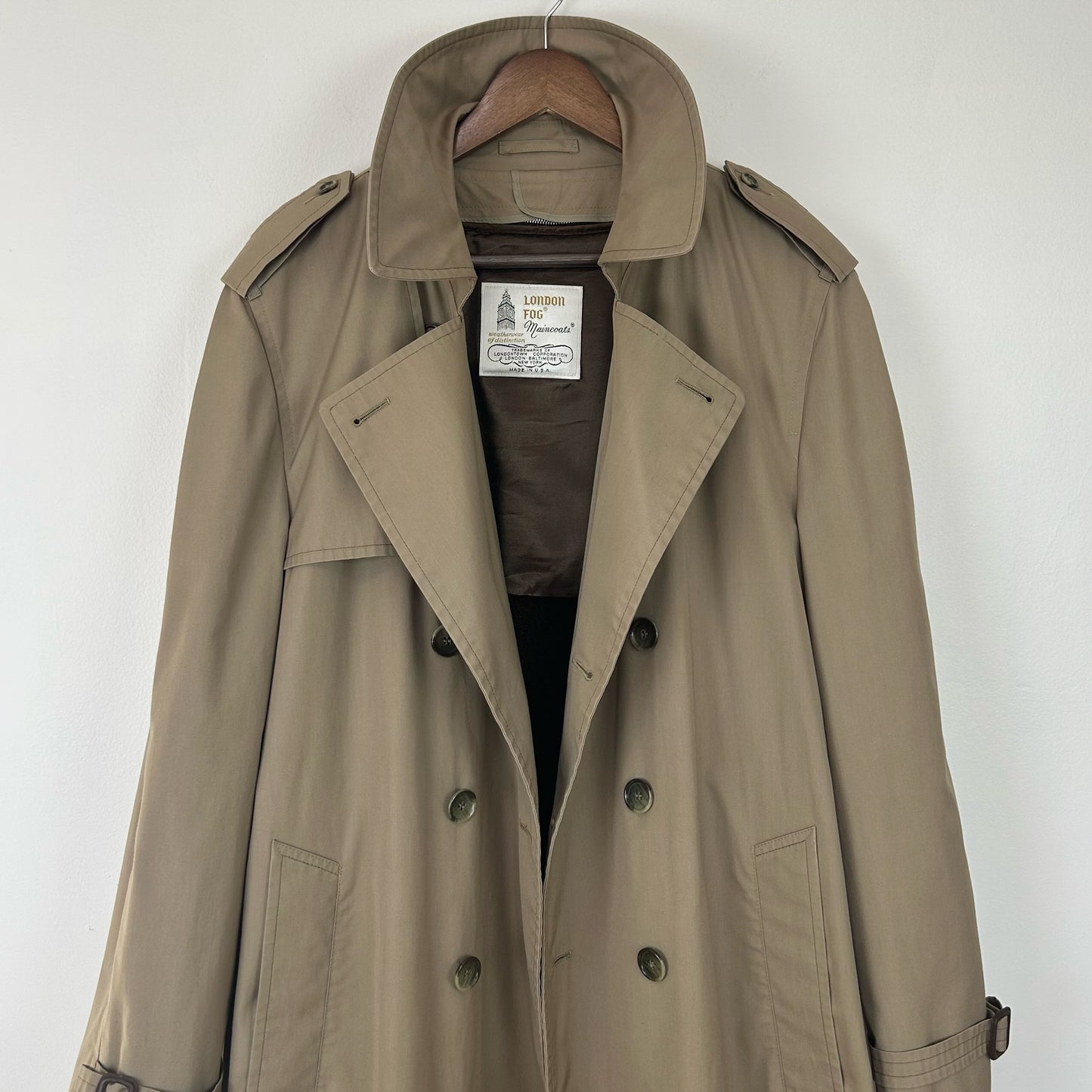90s Classic Trench Coat in Tan