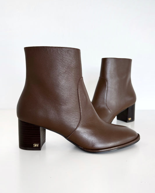 Stuart Weitzman “Ryland” Leather Heeled Booties (7)