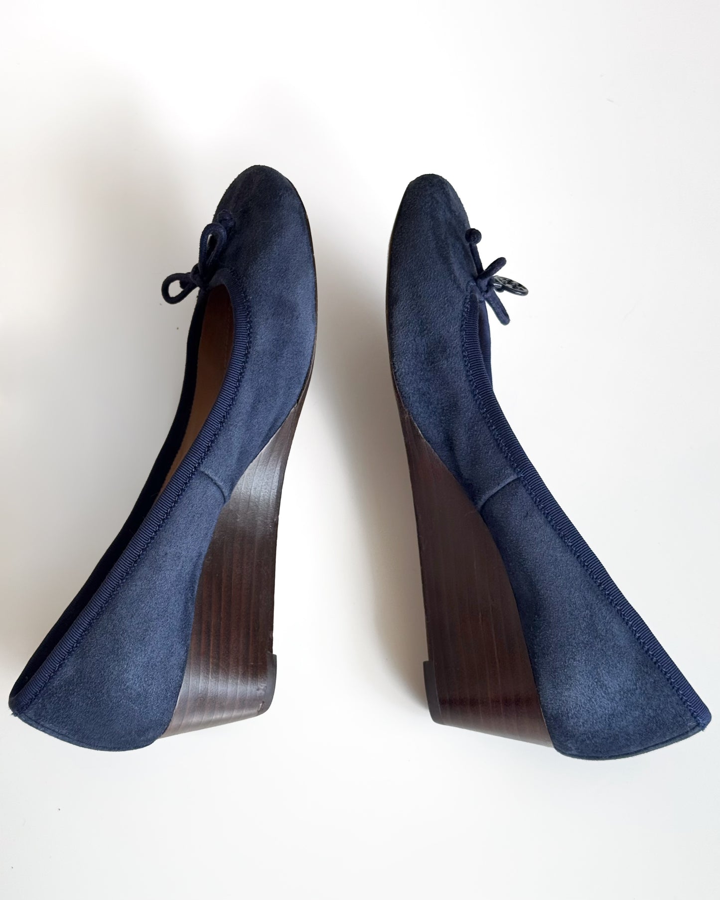 Tory Burch “Chelsea” Suede Wedges in Navy (6.5)