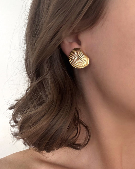 Vintage "Napier" Shell Clip Earrings