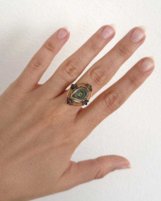 Vintage Pearlescent Adjustable Ring